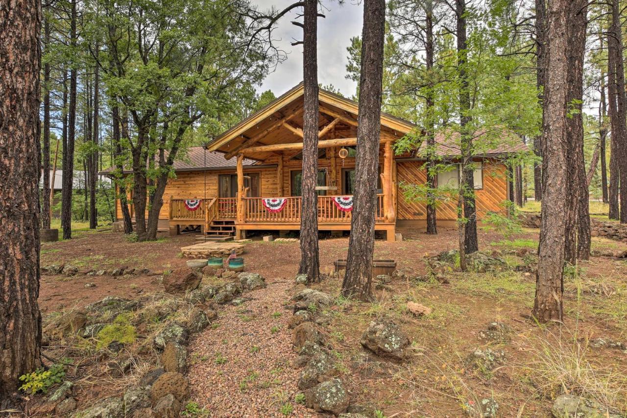 Lush Pinetop Retreat With Large Deck And Wooded Yard! المظهر الخارجي الصورة