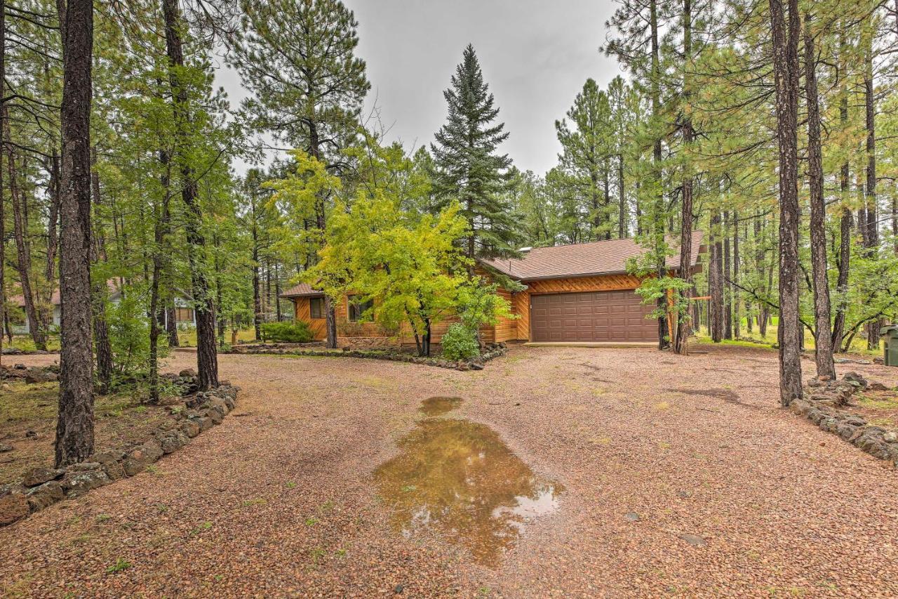 Lush Pinetop Retreat With Large Deck And Wooded Yard! المظهر الخارجي الصورة