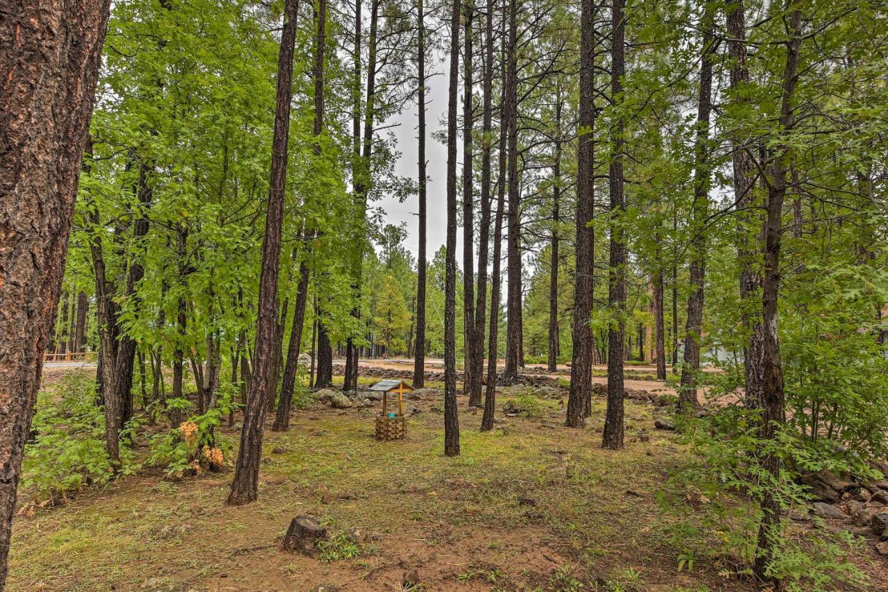 Lush Pinetop Retreat With Large Deck And Wooded Yard! المظهر الخارجي الصورة